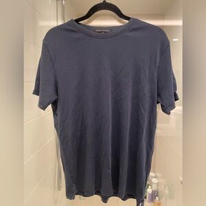 Robert Barrakett navy t shirt